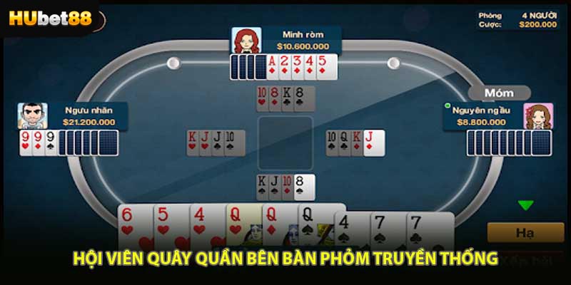 Hội viên quây quần bên bàn phỏm truyền thống