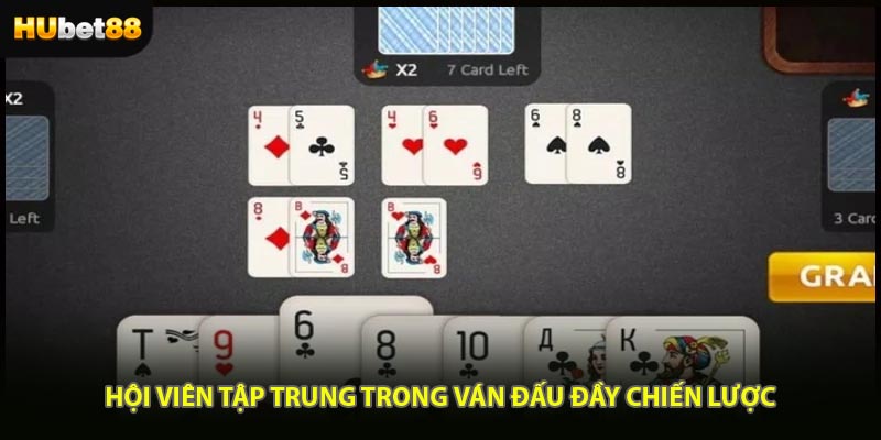 Hội viên tập trung trong ván đấu đầy chiến lược